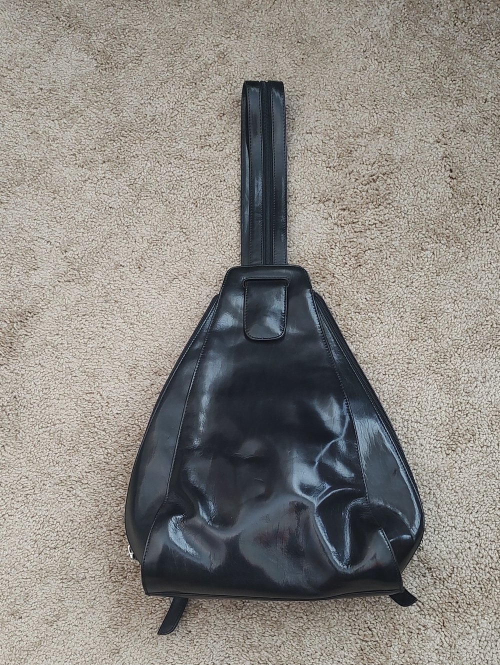 New Black Leather Sling Backpack - Sleek Men Or Women Crossbody Bag - Picture 5 of 9